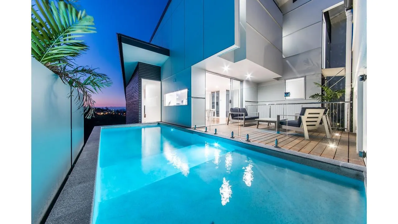 Oleander Holiday Home - Airlie Beach