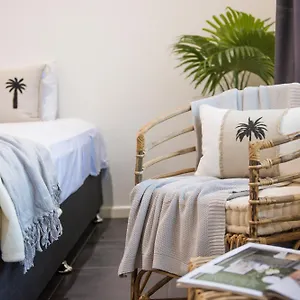  Holiday home Airlie Oasis